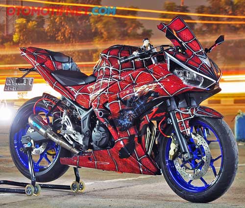 Foto Modifikasi Yamaha YZF-R25, Ala Spiderman