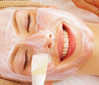 Cara Membuat Facial Alami Untuk Kulit Berminyak dan Tampak Kusam