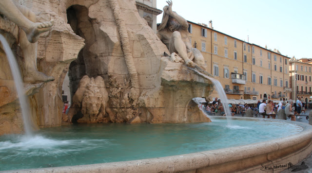 Fontana dei Quattro Fiumi, Piazza Navona, Roma, Itália