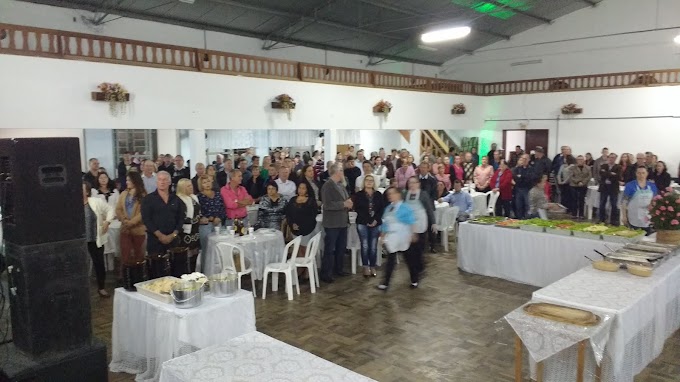 JANTAR DANÇANTE CELEBRA O DIA DO TRABALHADOR