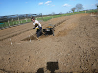 http://geographywithdan.blogspot.co.uk/p/chapter-5-eight-days-four-trenches-two.html