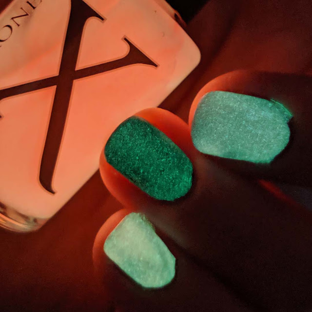 orange glow in the dark nail polish topper