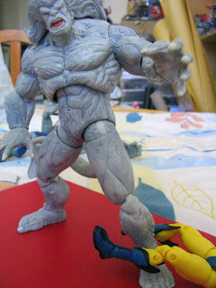 Marvel Legends BAF Avengers Incredible Hulk Wendigo Wolverine X-men