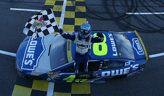 Jimmie Johnson wins at Martinsville