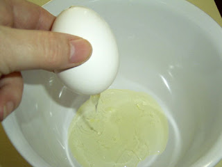 Cara Mencegah Komedo Dengan Masker Putih Telur 