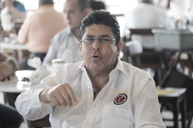 FIDEL KURI; "SOY Y SERÉ SIEMPRE TIBURON"