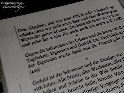 Den Glauben, dass uns kein Glück oder Unglück geschieht - Hermann Hesse