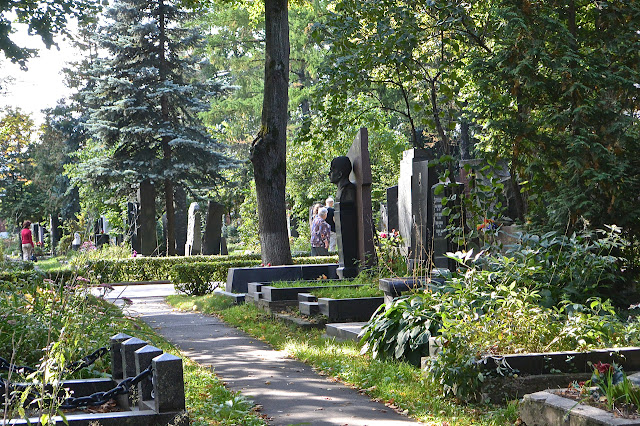 Moscou : le cimetière de Novodiévtich où sont enterrés de grands noms russes