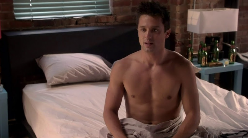 Stephen Colletti Shirtless in One Tree Hill s9e04