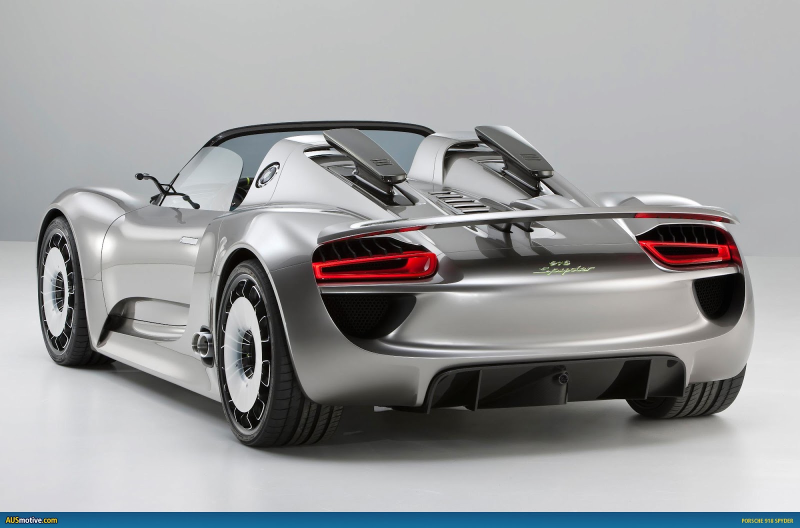 Car+Information+Porsche 918 Spyder Concept14