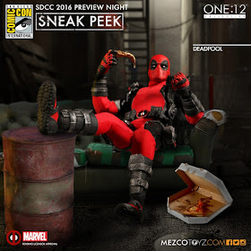 Mezco One:12 Collective Marvel Comics Deadpool Action Figure