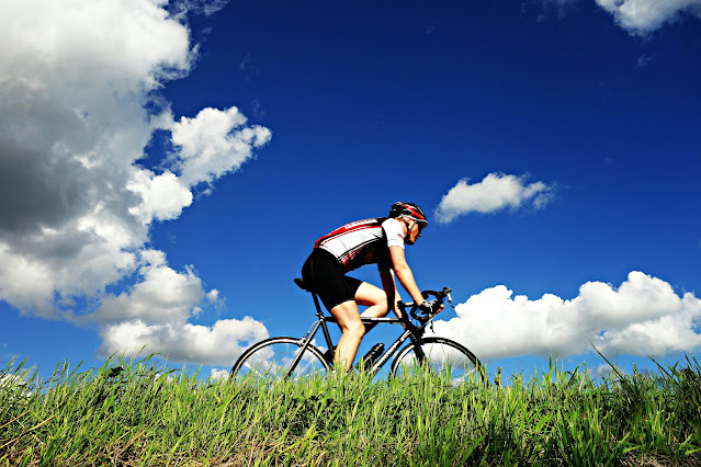 Cycling in the Morning Grassland