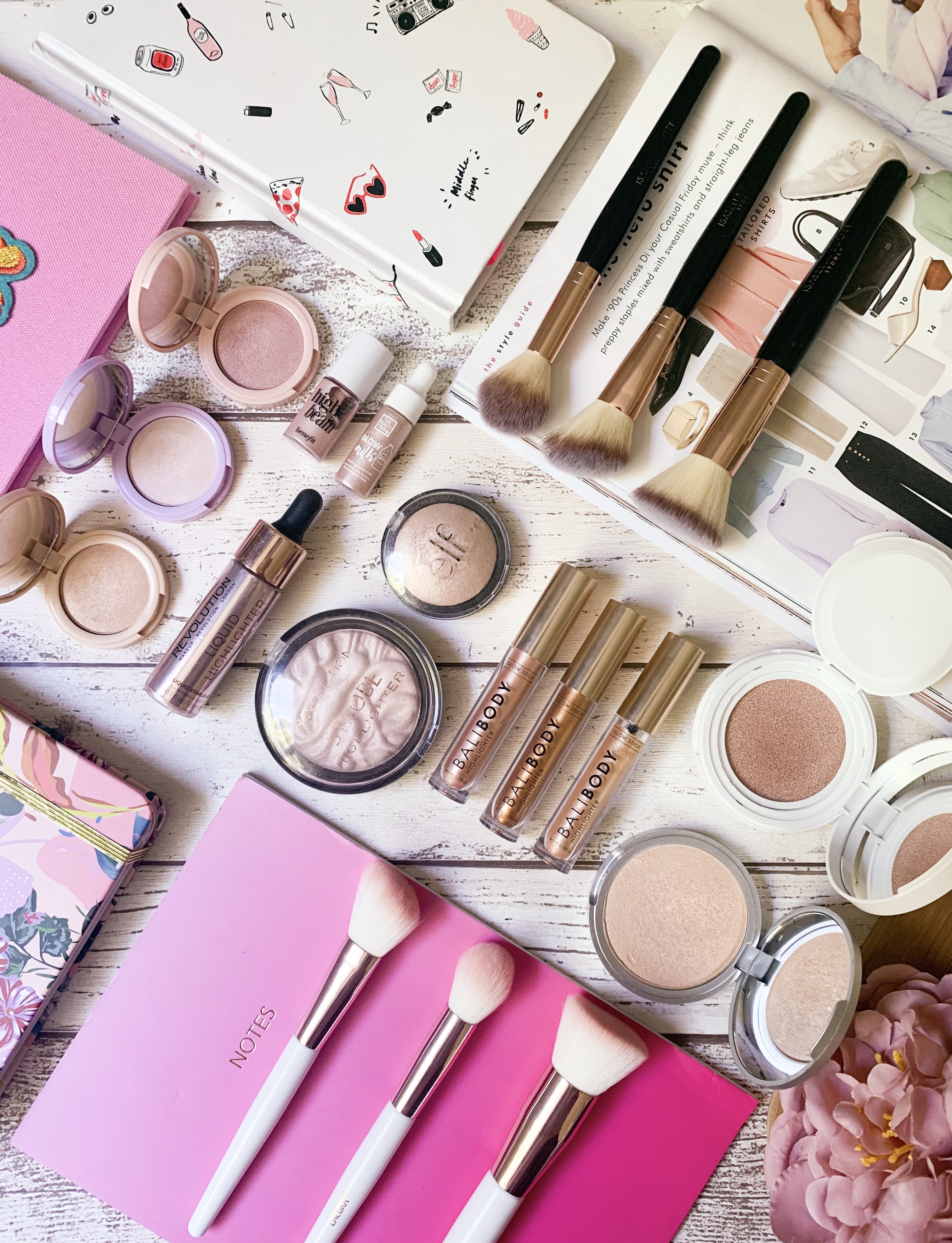 Highlighter Collection Flatlay