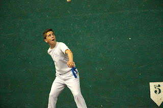 Partido de pelota mano en el Frontón Barakaldés