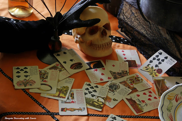 Halloween Table-Bargain Decorating with Laurie