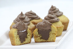 NUTELLA FILLED CUPCAKE / NUTELLA CUPCAKE / SURPRISE CUPCAKES