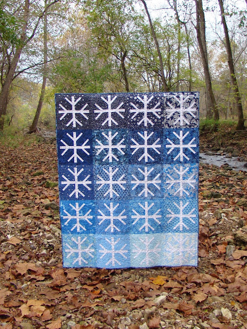 Snowfall snowflake winter quilt