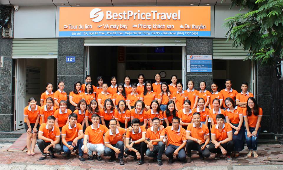 Đồng phục nhân viên tại BestPrice Travel