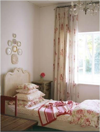 Key Interiors by Shinay: Vintage Style Teen Girls Bedroom Ideas