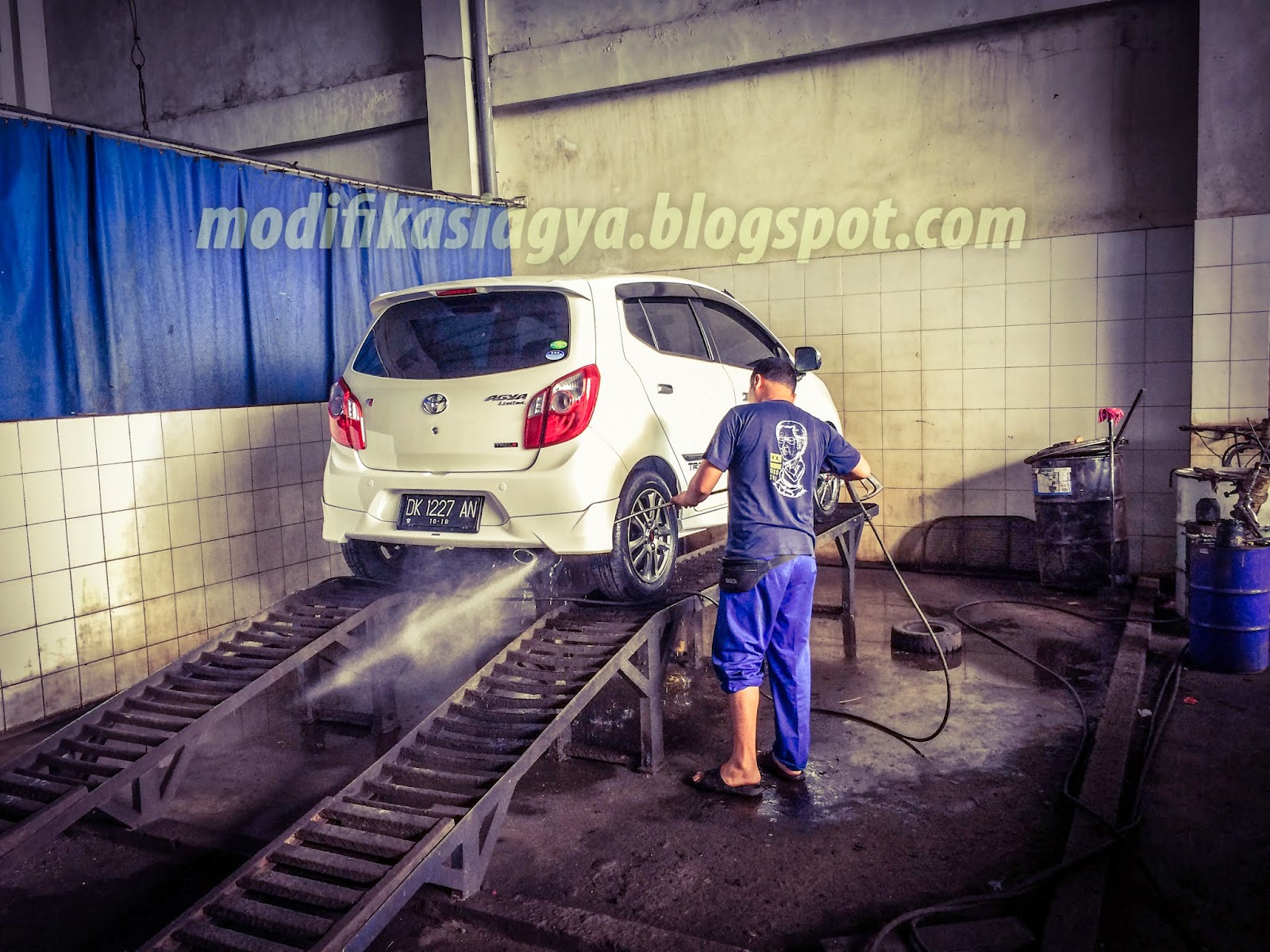 Modifikasi Toyota Agya Anti Karat Dan Peredam Suara Semprot Toyota Agya