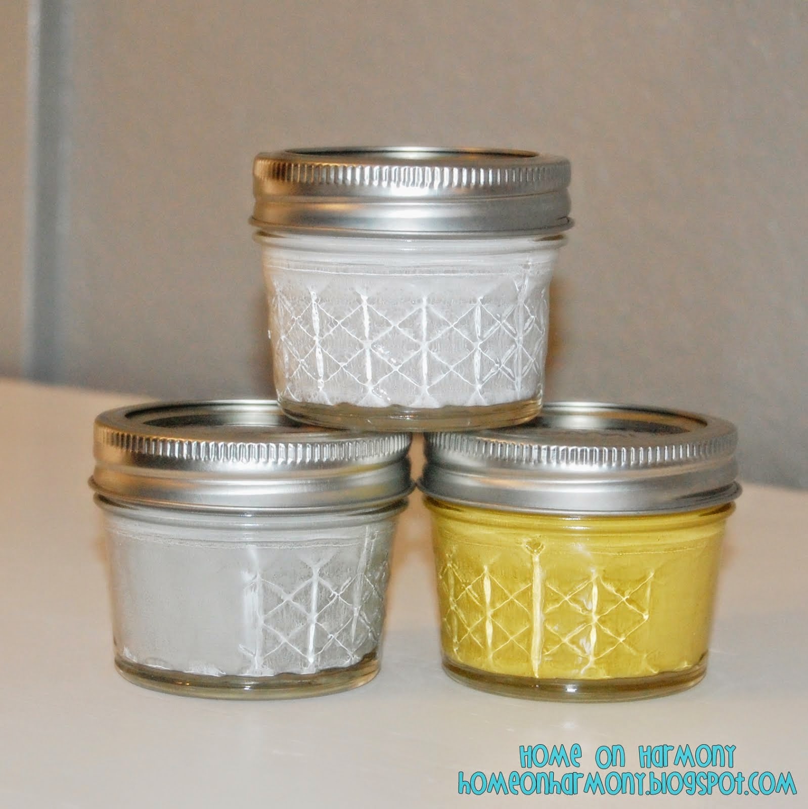 Touch up paint jars