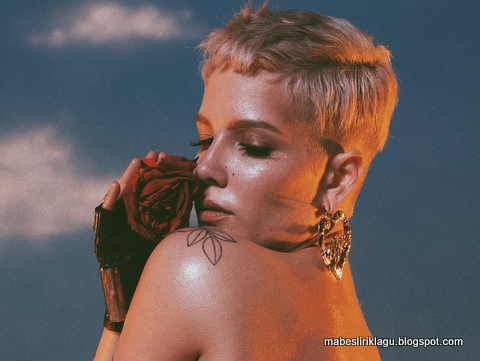 Halsey - Without Me Lyric