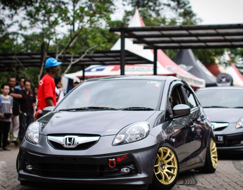 Foto Modifikasi Mobil  Honda  Jazz Ceper  Abis