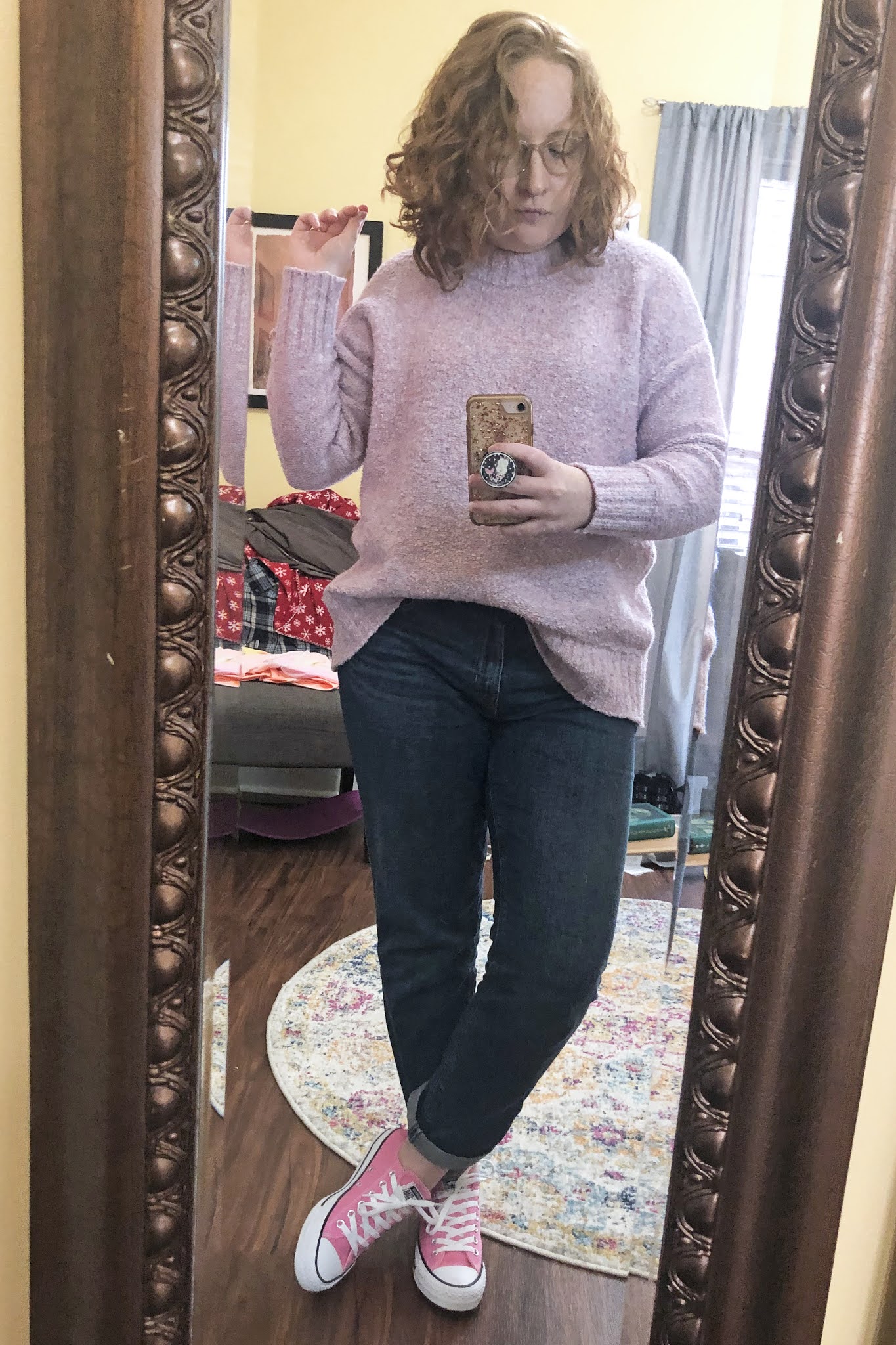 lavender-sweater-pink-converse