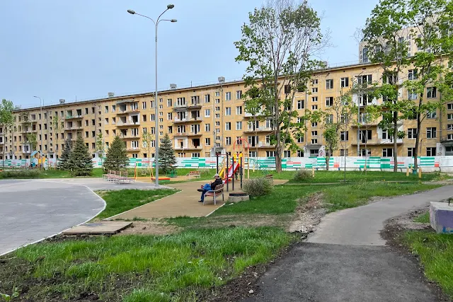 Онежская улица, дворы, бывший жилой дом 1965 года постройки