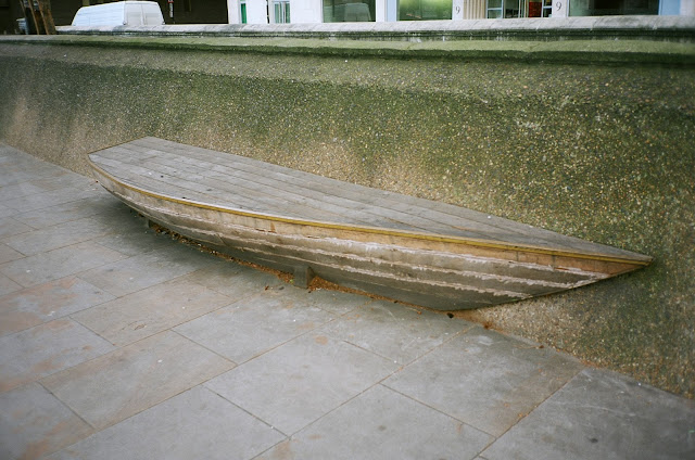 London bench Albert Embankment