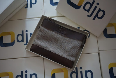 Souvenir Promosi Kantor Pouch, Clutch, Id Card Kulit di Depok