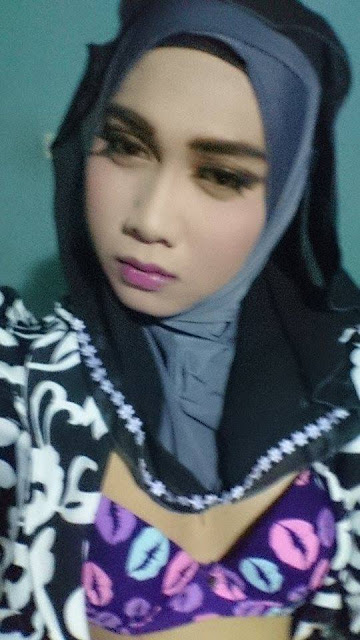 cewek hijab bugil