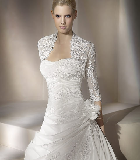 bridal gowns and dresses