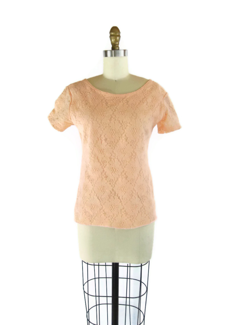 Foxburrow Vintage 1980s Stretchy Peach Lace Top