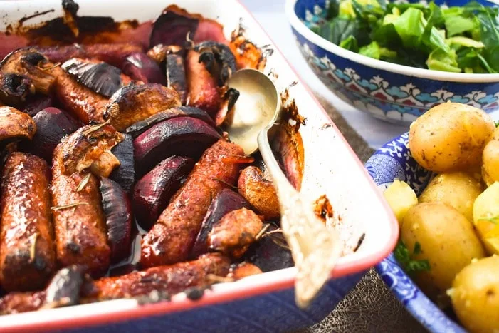 Sticky Marmalade Sausage Bake (vegan)