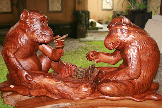 Indonesia. Bali. Woodcarving. Индонезия. Бали. Резьба по дереву.