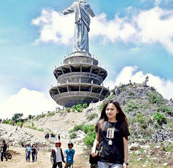 [http://FindWisata.blogspot.com] Bukit Buntu Burake Patung Tuhan Yesus Yang Mirip Dengan Patung Tuhan Yesus Brazil, Wisata Religi Kota Tanah Toraja |Pesona Indonesia