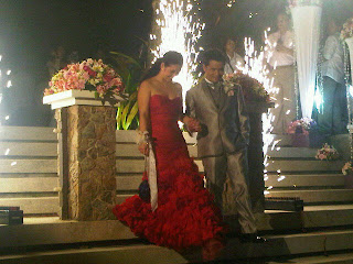 The newly weds: Ogie and Regine
