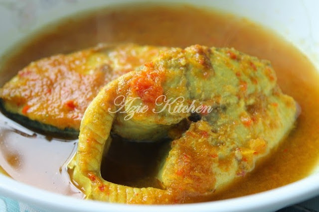 Ikan Tenggiri Masak Singgang Pedas - Azie Kitchen