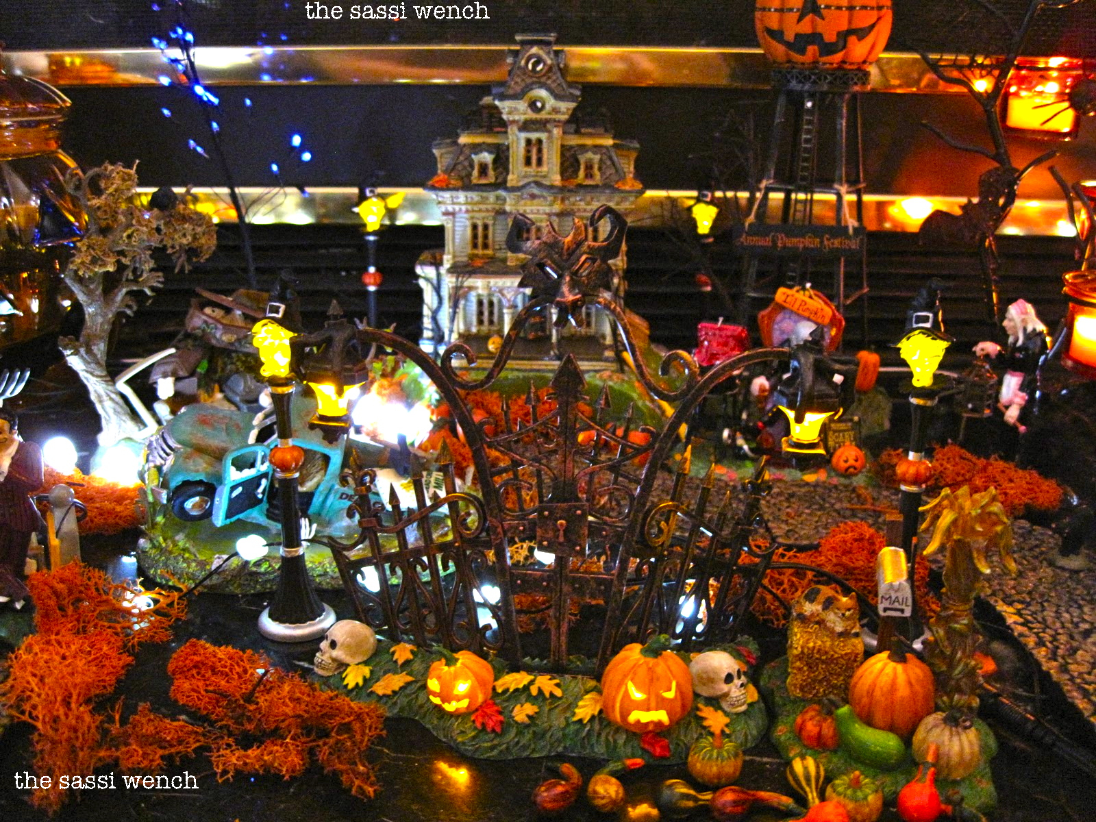 Department 56 Miniature Halloween Display