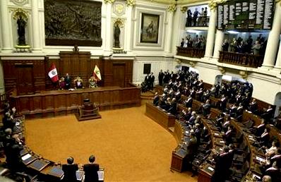 Interior del Congreso de la República del Perú en pleno debate