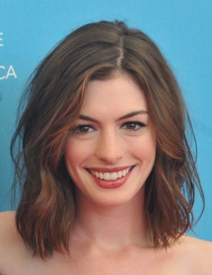 anne hathaway hairstyles