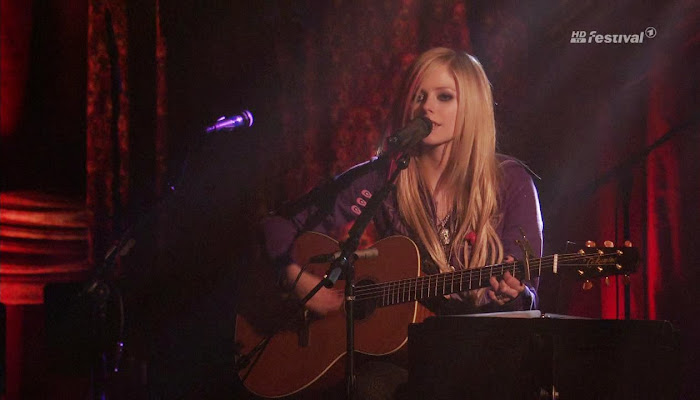 El cover al que Avril Lavigne le dio una actualización moderna