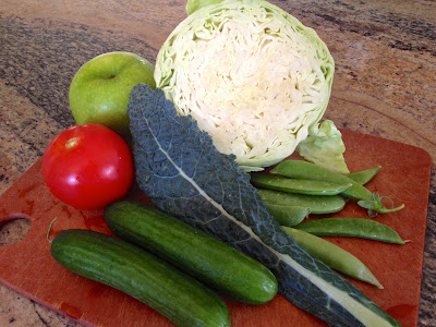 Kid-friendly Persian Cucumber, Tomato and Green Apple Salad