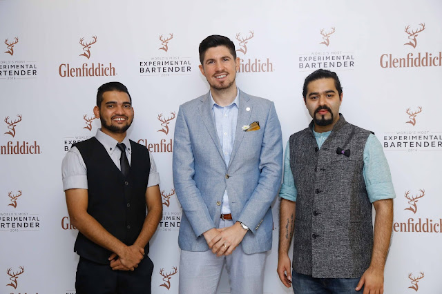 Glenfiddich global brand ambassador with the winners-min