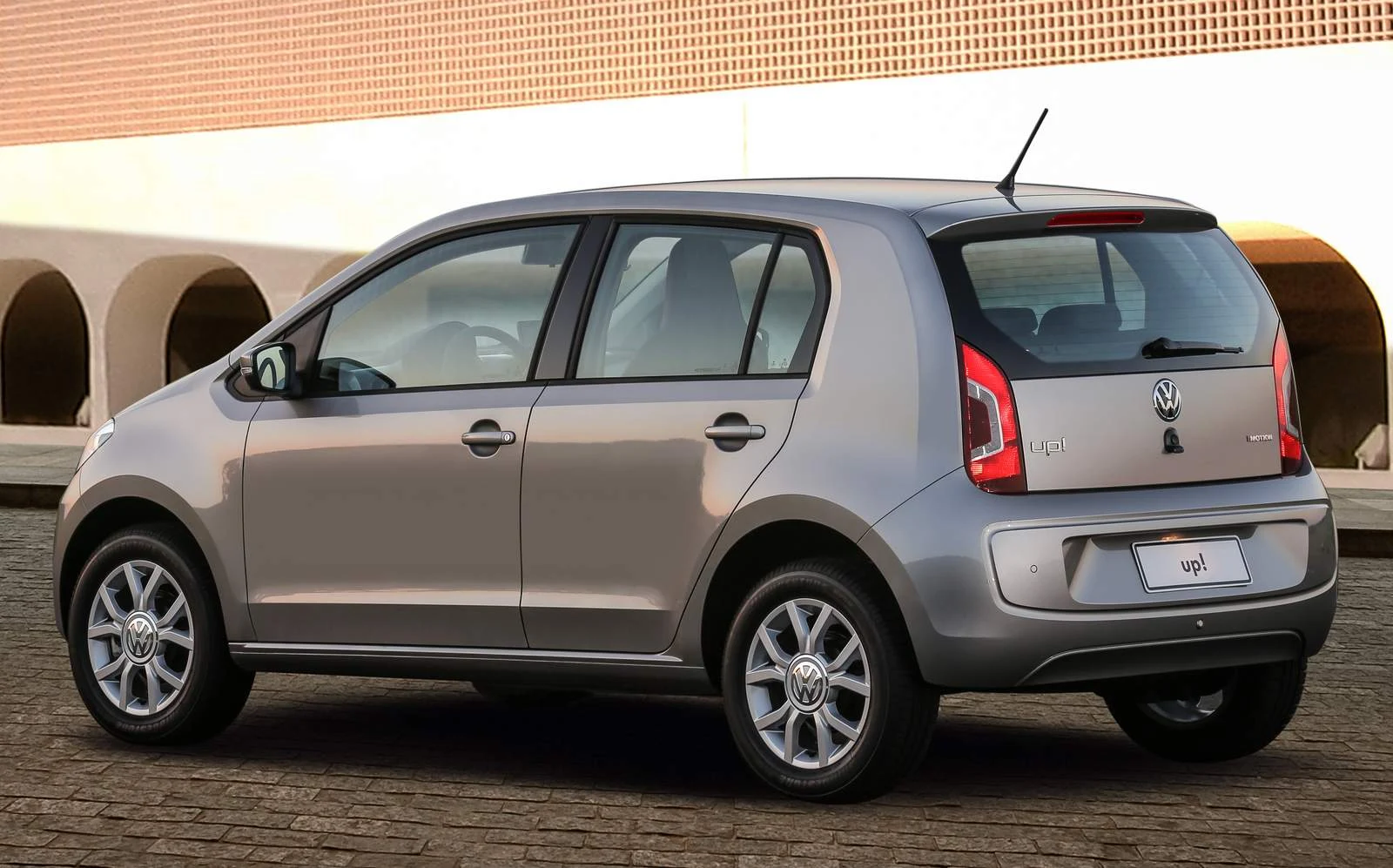 Volkswagen Up! I-Motion 2016 - preço