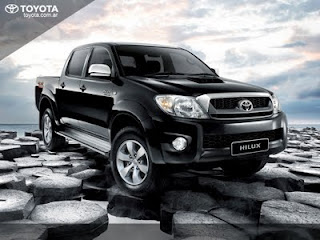 Toyota Triple Amazing Riau - Hilux Minor Change (MC)