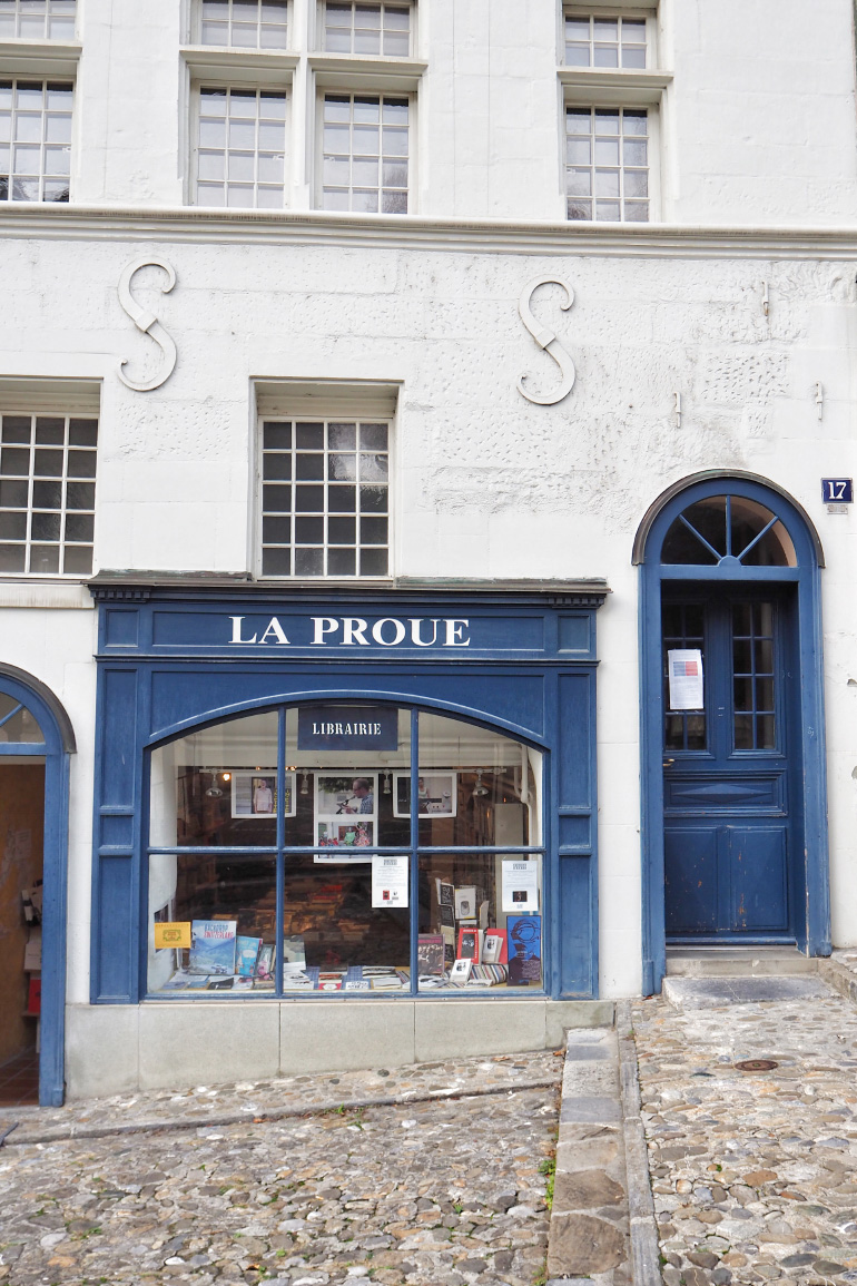 Librairie dans les rues de Lausanne en Suisse