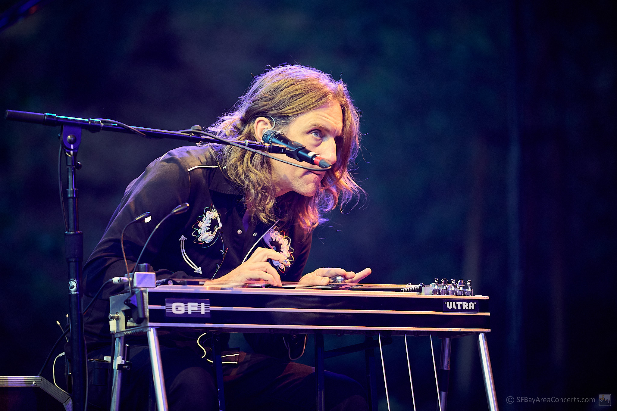 My Morning Jacket's Carl Broemel @ the Frost Amphitheater (Photo: Kevin Keating)