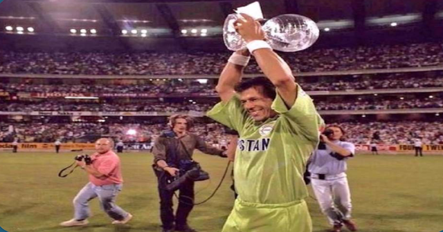 Who was the captain of Pakistan's World Cup winning squad of 1992?